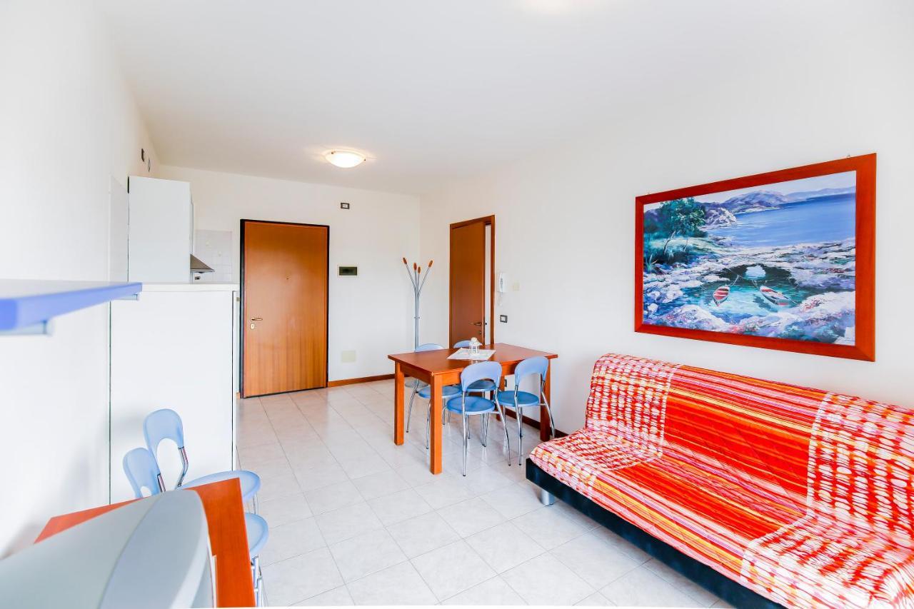 Altanea Residences Con Piscina Caorle Eksteriør billede