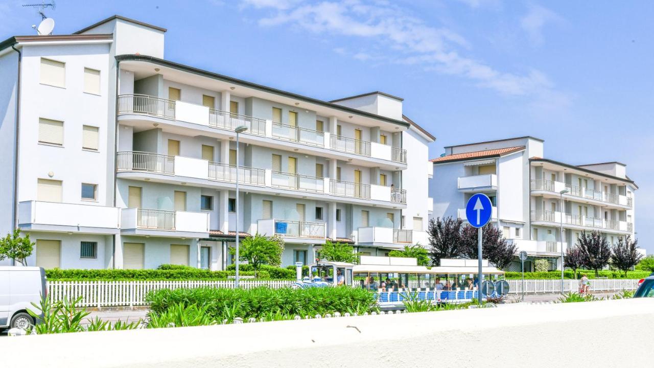 Altanea Residences Con Piscina Caorle Eksteriør billede