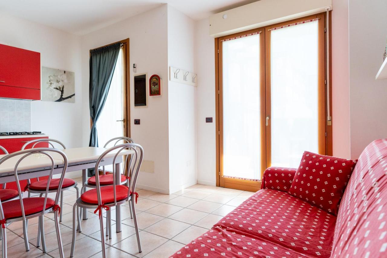 Altanea Residences Con Piscina Caorle Eksteriør billede