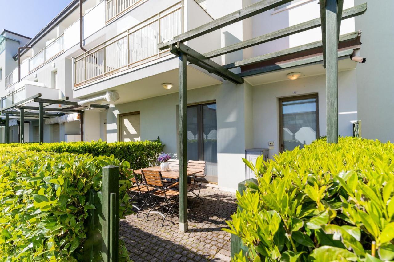 Altanea Residences Con Piscina Caorle Eksteriør billede