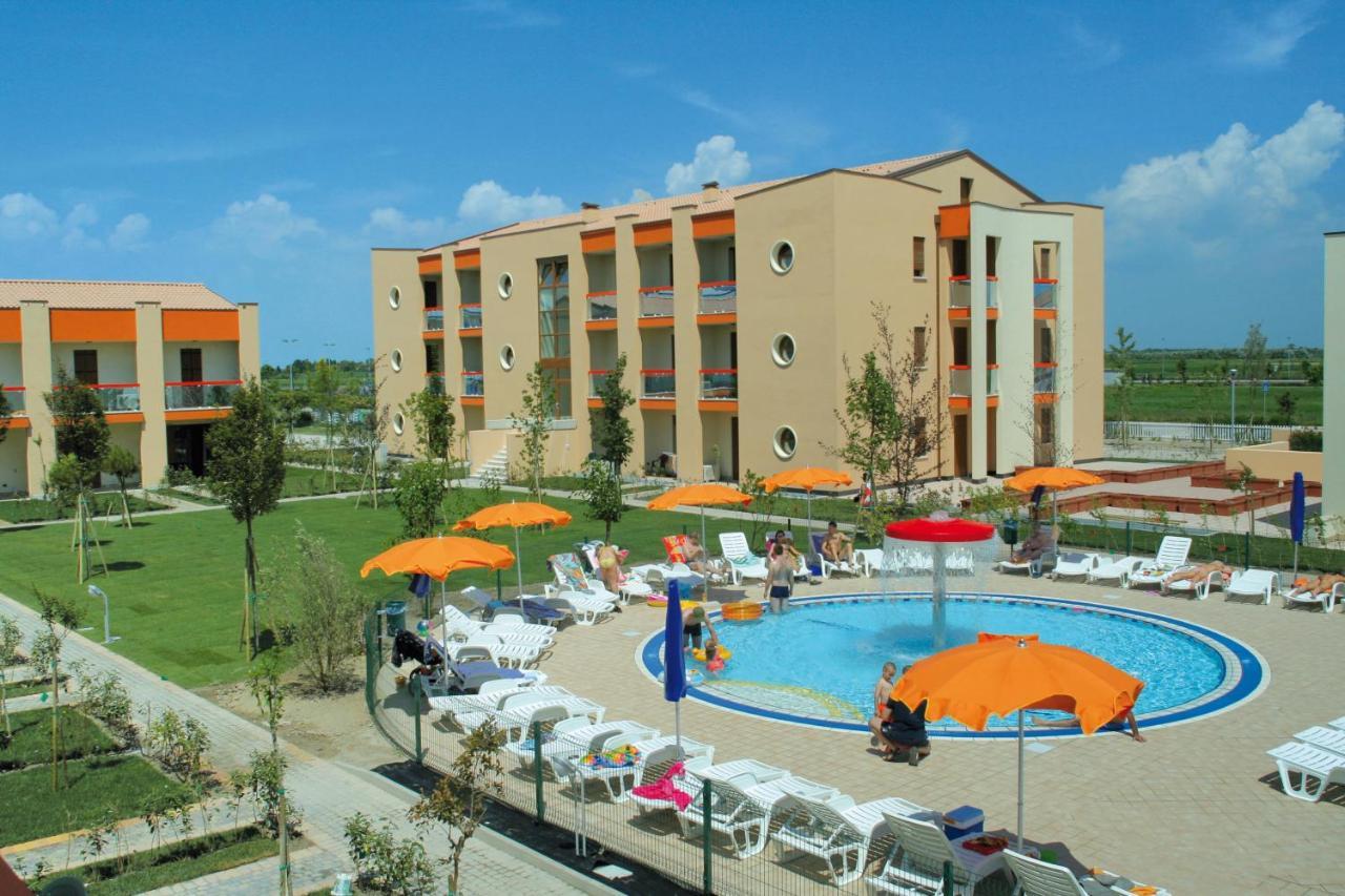 Altanea Residences Con Piscina Caorle Eksteriør billede