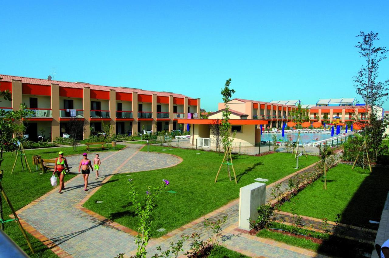 Altanea Residences Con Piscina Caorle Eksteriør billede