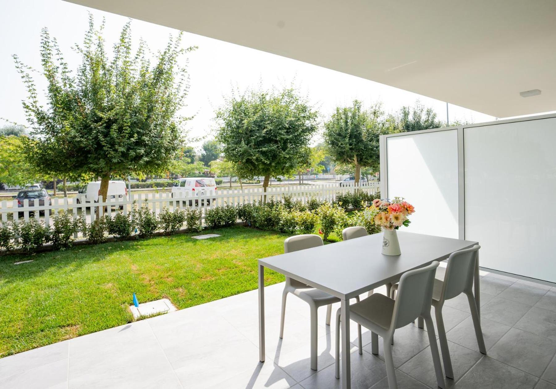 Altanea Residences Con Piscina Caorle Eksteriør billede